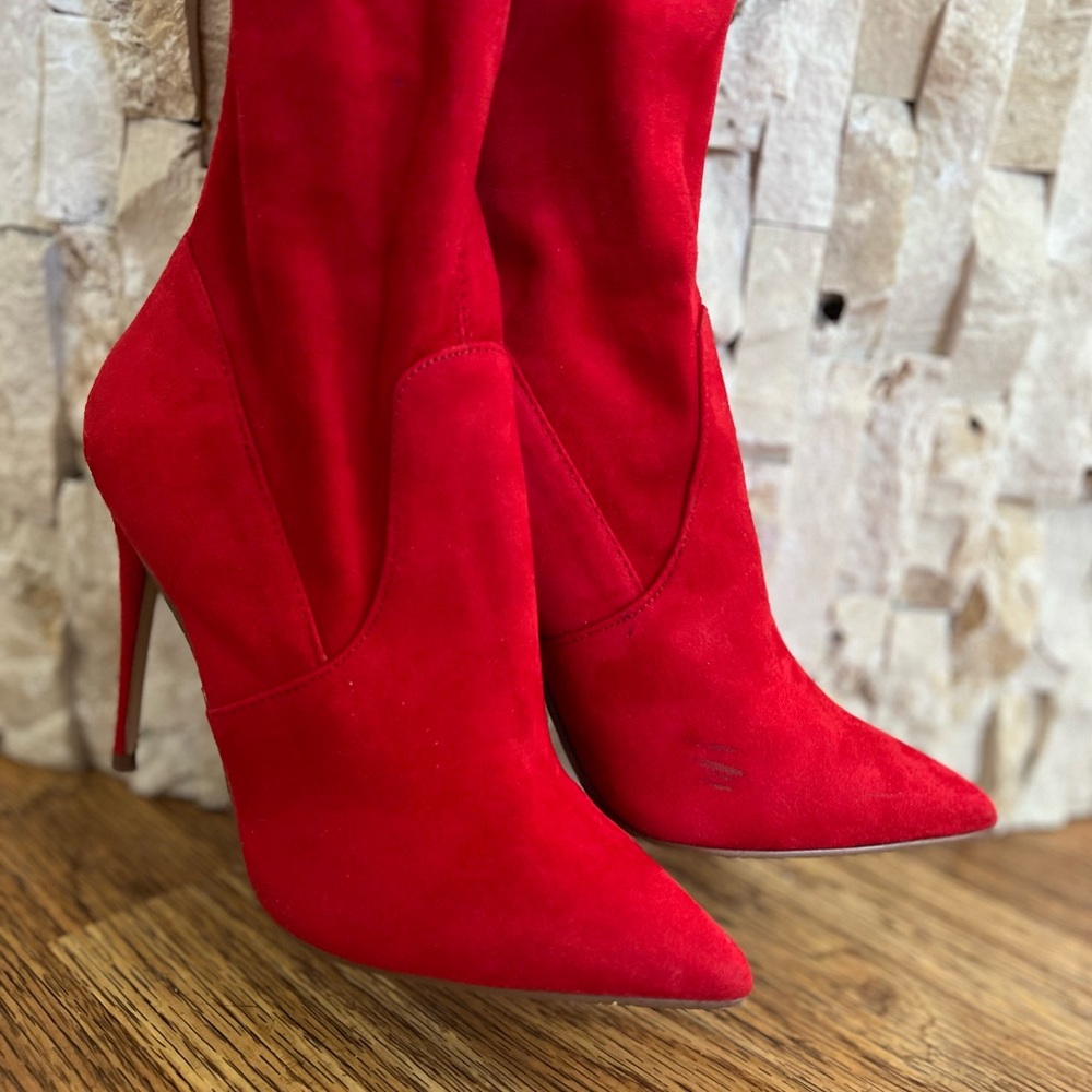Steve Madden True Red Knee High Suede Boots